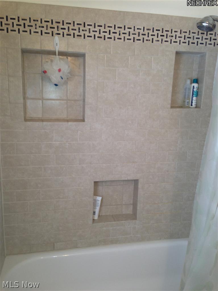 1419 Brainard Road Lyndhurst, OH 44124 - Photo 15 of 25