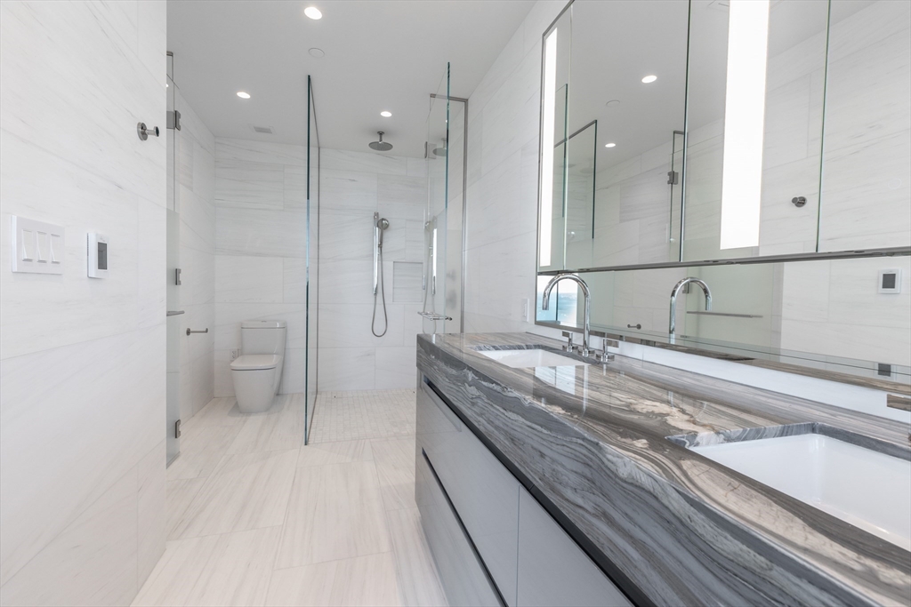 682 Atlantic Avenue, Unit 4210A Boston, MA 02111 - Photo 16 of 42
