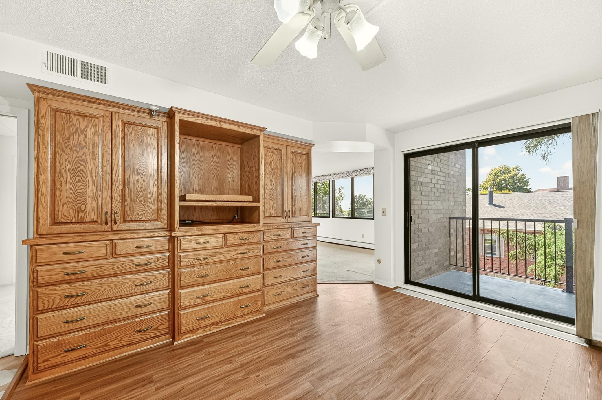 600 4th Street Southwest, Unit 402 Rochester, MN 55902 - Photo 25 of 51