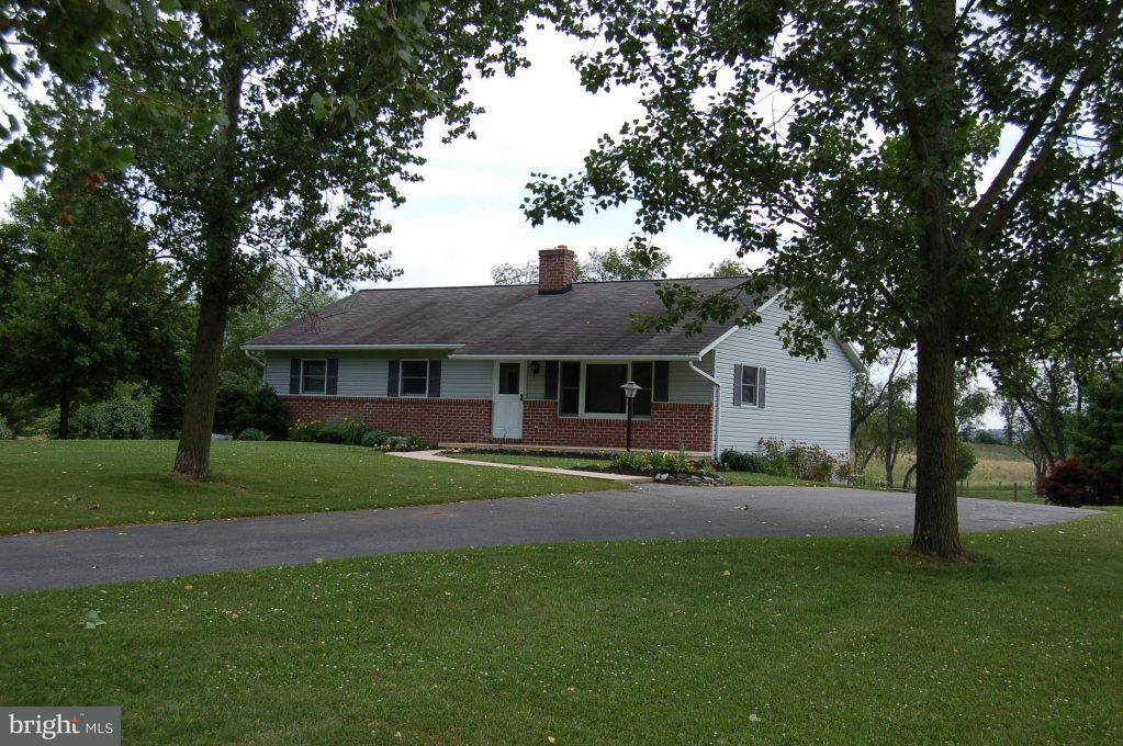 320 Beagle Road Lebanon, PA 17046 - Photo 1 of 18 Gallery Image 1