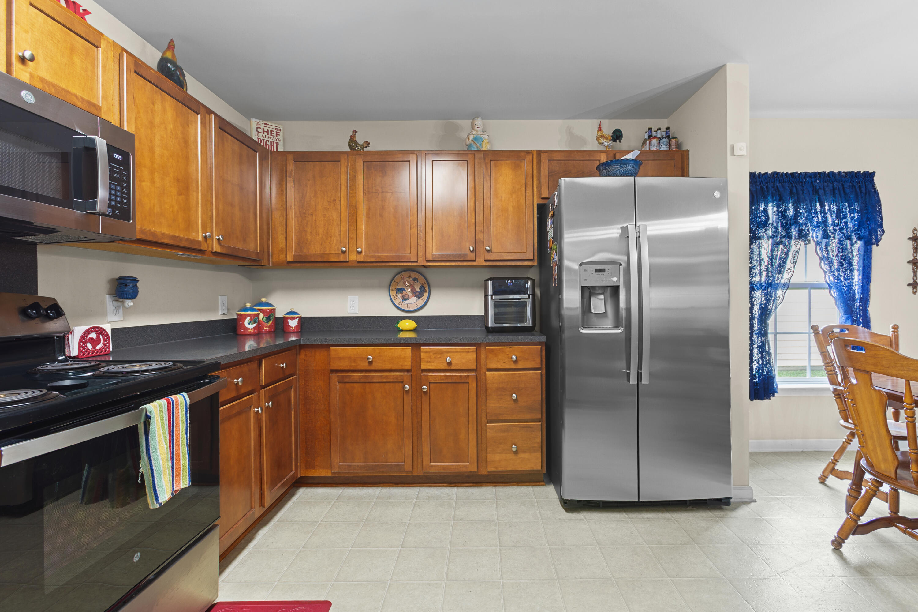 120 Thistle Road Goose Creek, SC 29445 - Photo 8 of 25 120ThistleRd.NicoleBurbagePhoto-25