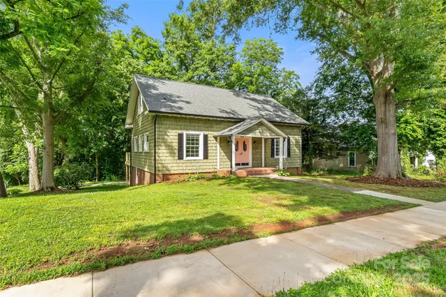 $384,900 | 302 White Street, Morganton, NC 28655