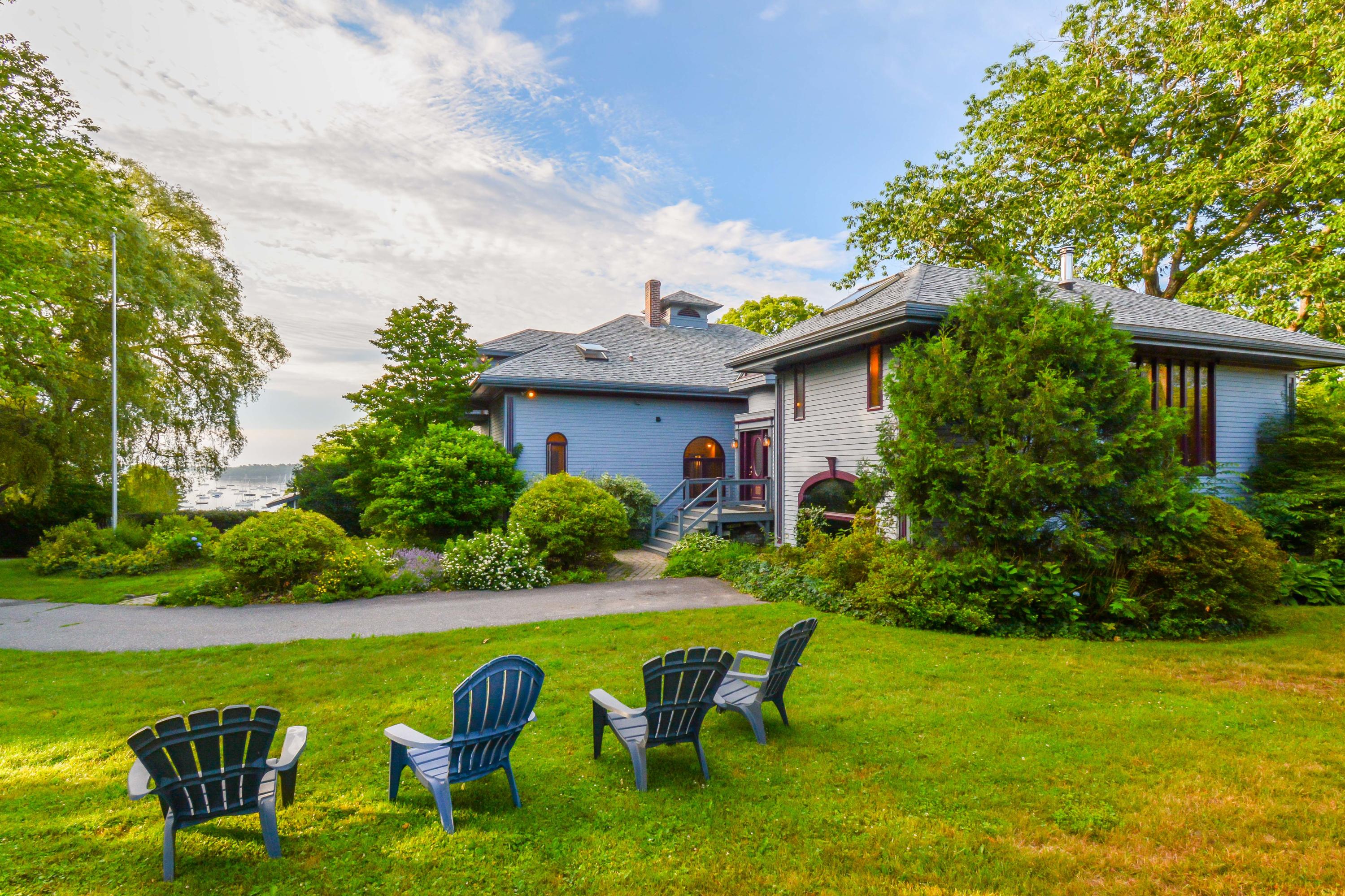 241 Foreside Road Falmouth, ME 04105 - Photo 10 of 63 DSC_8484