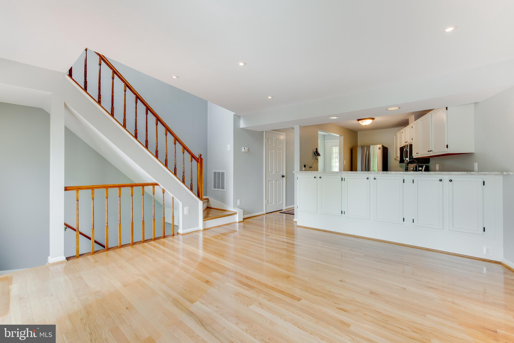 1709 Whisperhill Drive Reston, VA 20194 - Photo 30 of 41 Breakfast bar and ample under cabinet storage.