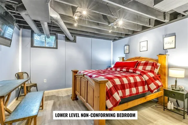 $830,000 | 14589 Northeast County Road 2763, Adrian, MO 64720