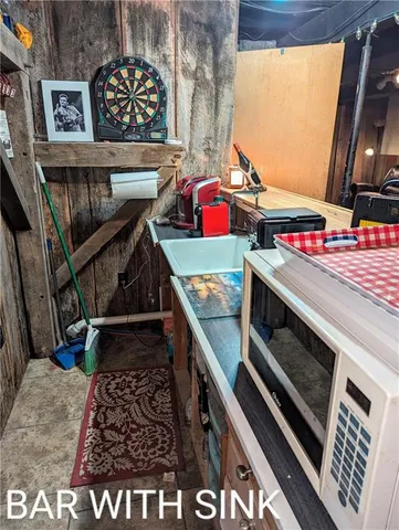 $830,000 | 14589 Northeast County Road 2763, Adrian, MO 64720