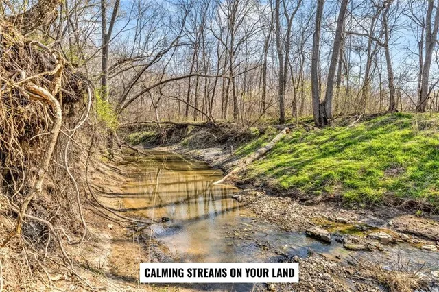 $830,000 | 14589 Northeast County Road 2763, Adrian, MO 64720