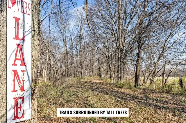 $830,000 | 14589 Northeast County Road 2763, Adrian, MO 64720