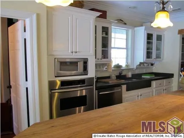 $2,500 | 7190 Island Road, Jarreau, LA 70749