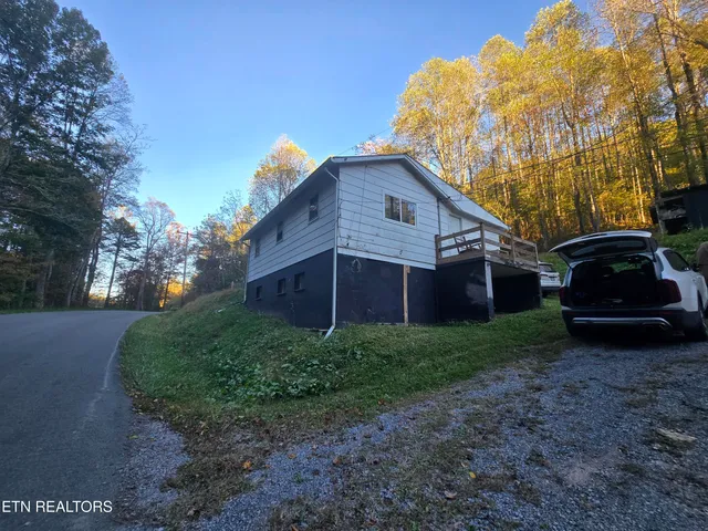 $152,000 | 3427 Left Poor Valley Road, Pennington Gap, VA 24277