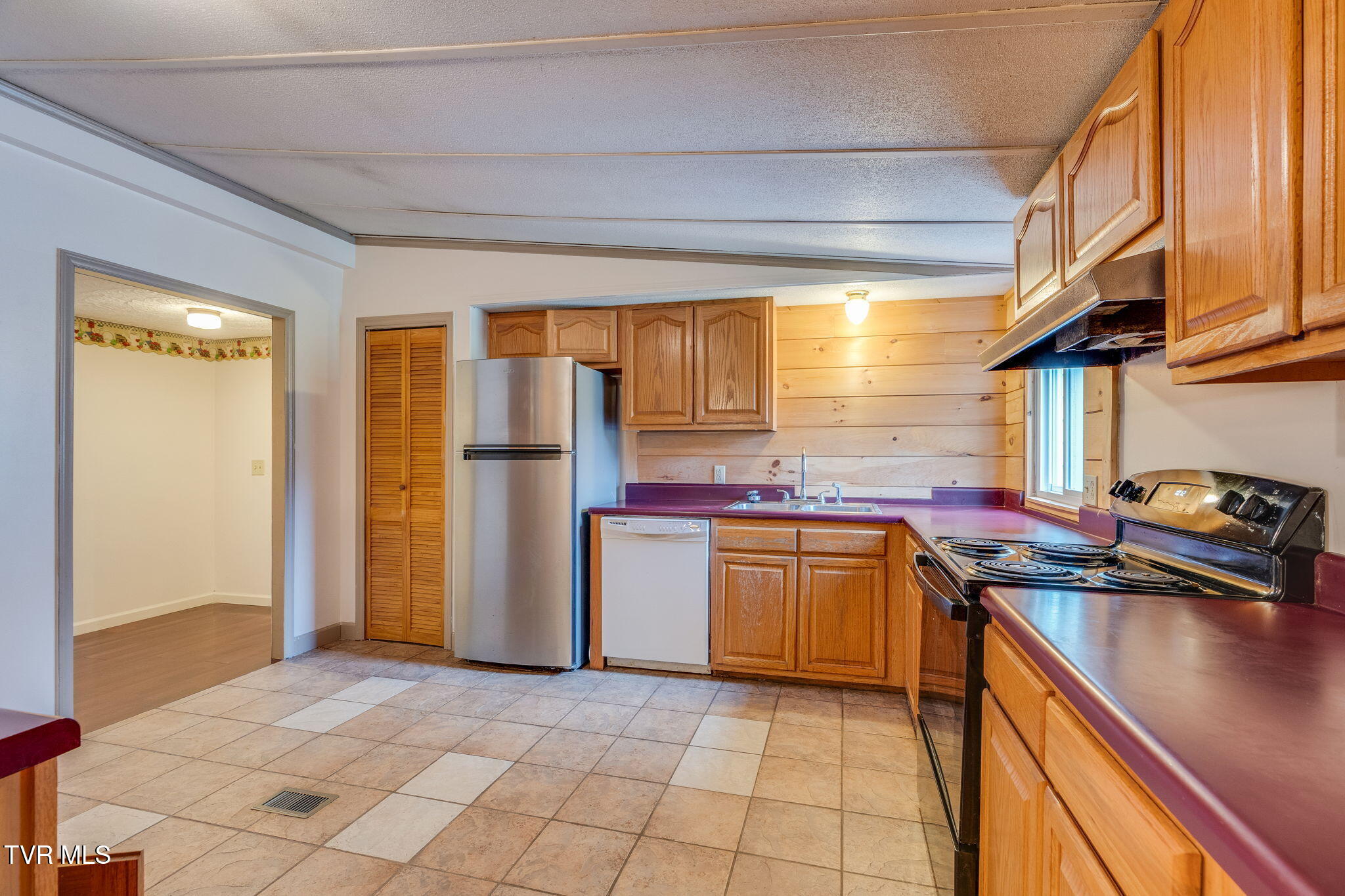 11084 Stanley Valley Road Gate City, VA 24251 - Photo 12 of 46 013