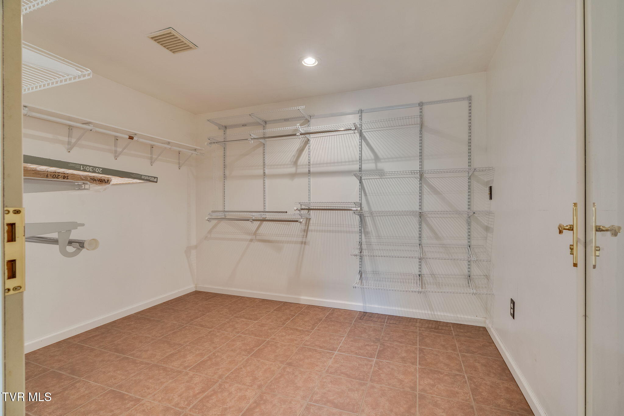 11084 Stanley Valley Road Gate City, VA 24251 - Photo 32 of 46 033