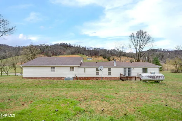 $255,000 | 11084 Stanley Valley Road, Gate City, VA 24251