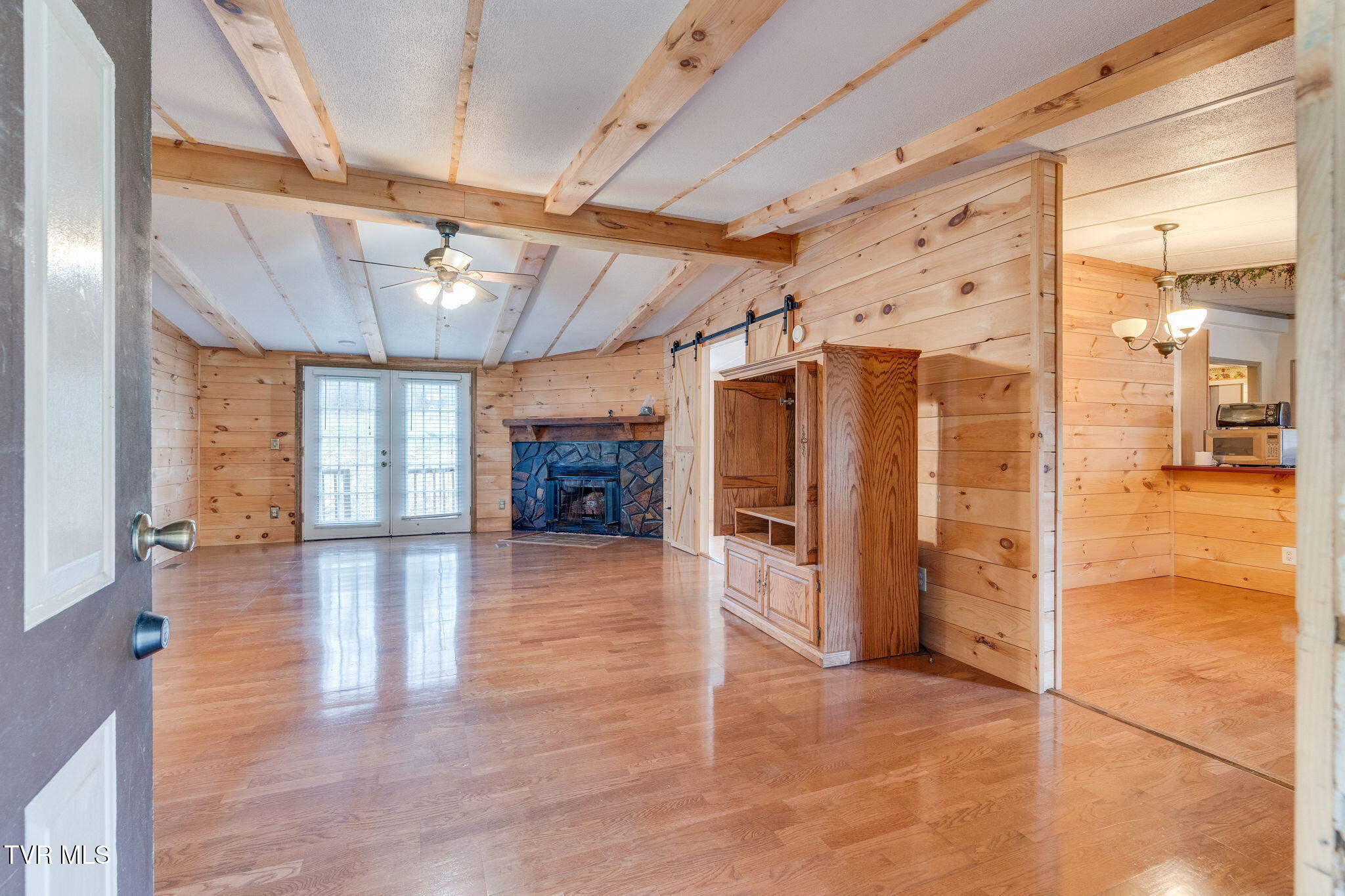 11084 Stanley Valley Road Gate City, VA 24251 - Photo 6 of 46 007