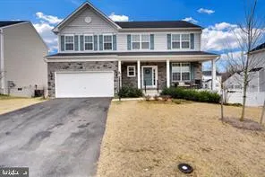 $1,900 | 15895 Aerial View Road, Woodbridge, VA 22193