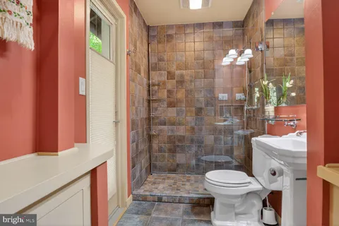 $2,000,000 | 3439 Malbrook Drive, Falls Church, VA 22044