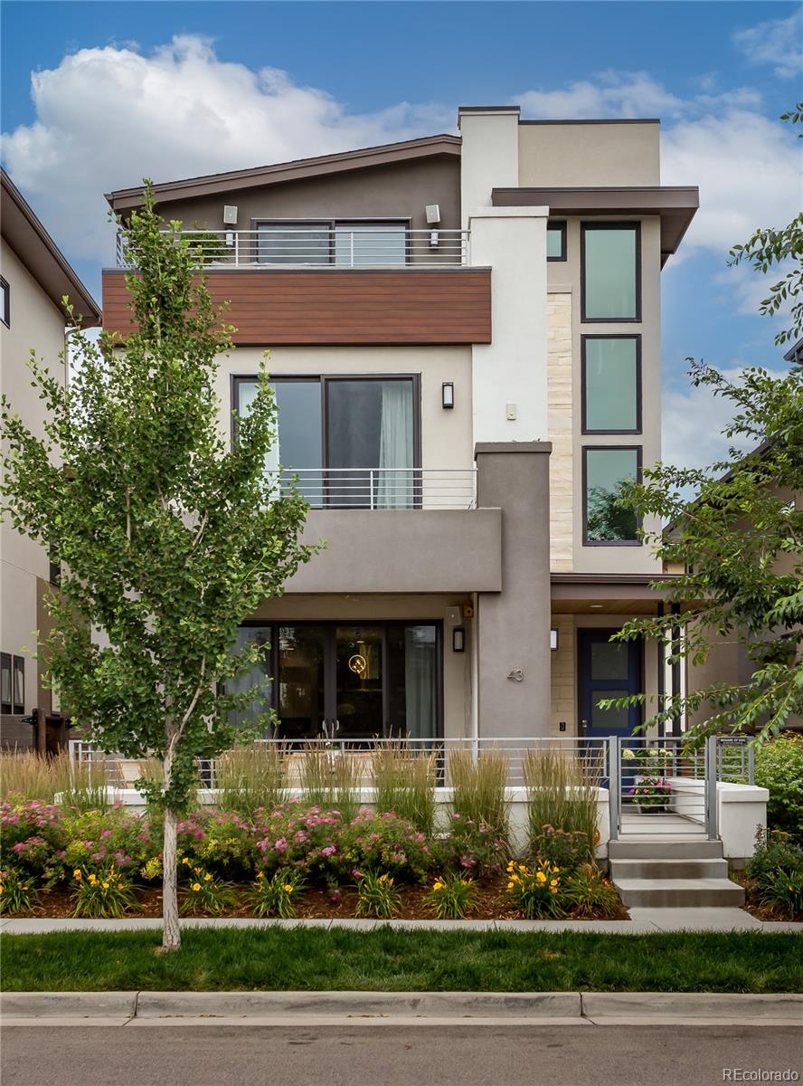 43 South Oneida Court Denver, CO 80230 - Photo 1 of 41