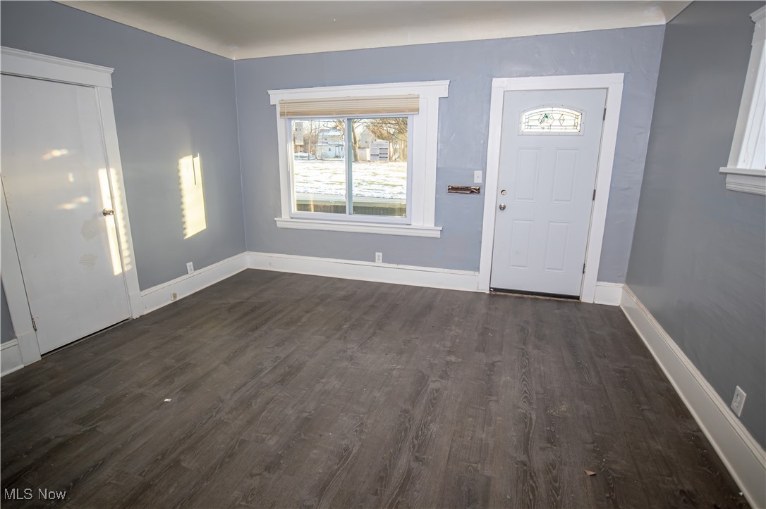 9523 Aetna Road Cleveland, OH 44105 - Photo 7 of 28 Gallery Image 7