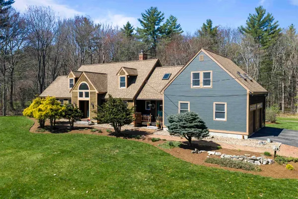 $899,900 | 17 Madison Avenue, Kingston, NH 03848