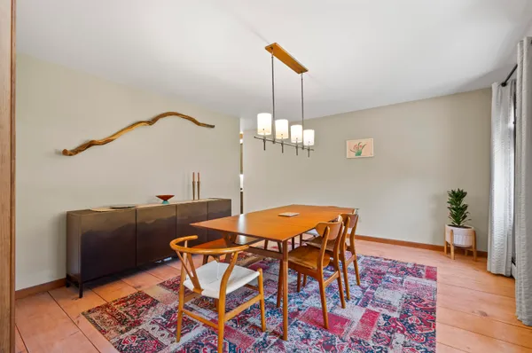 $899,900 | 17 Madison Avenue, Kingston, NH 03848