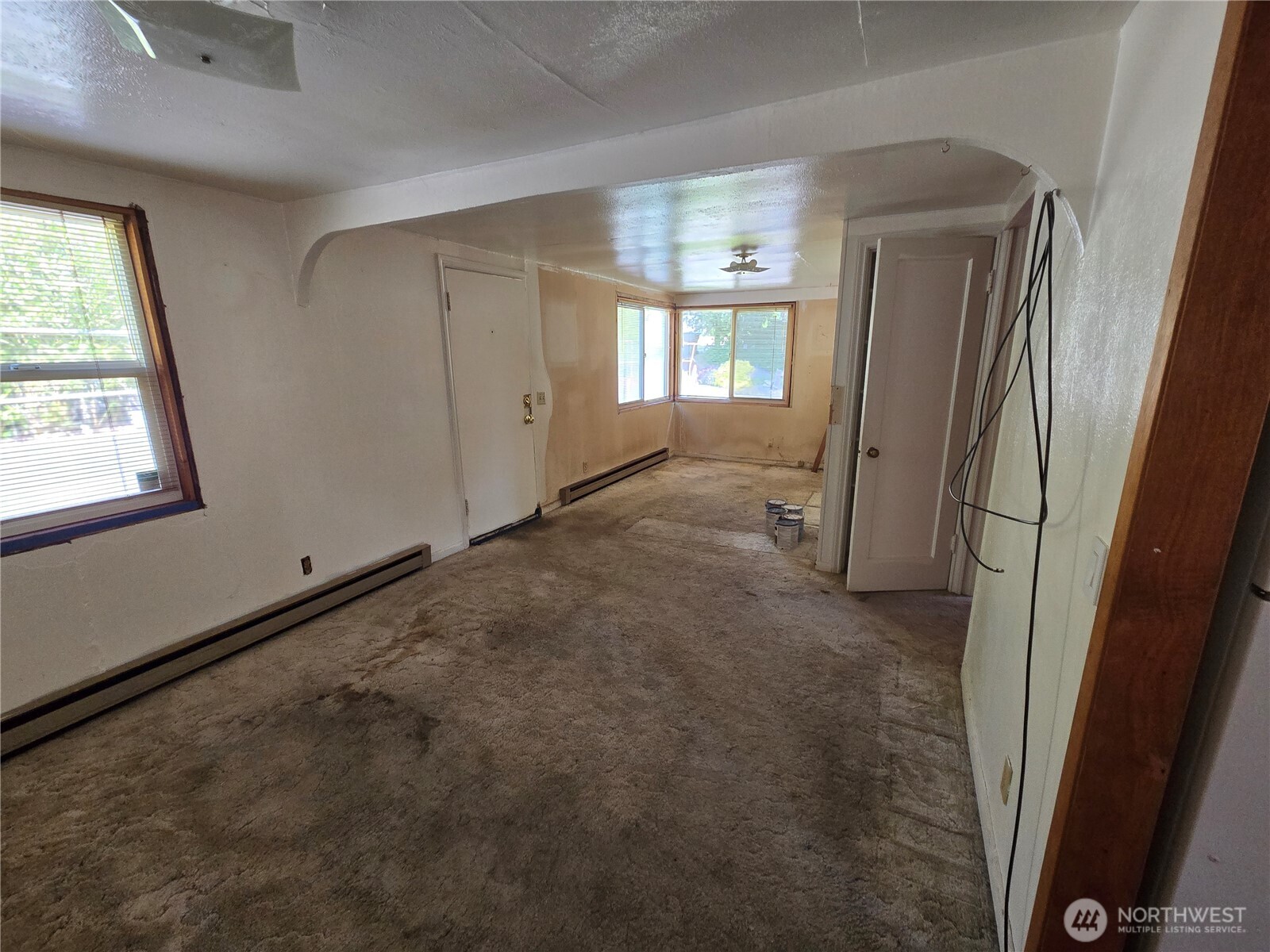 2572 Perry Avenue Bremerton, WA 98310 - Photo 4 of 9 Gallery Image 4