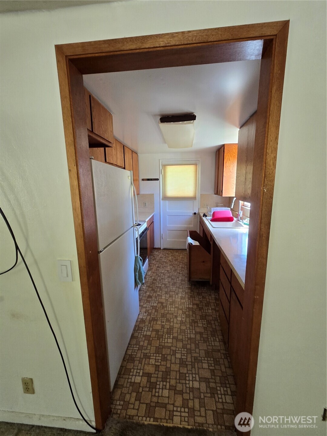 2572 Perry Avenue Bremerton, WA 98310 - Photo 5 of 9 Gallery Image 5