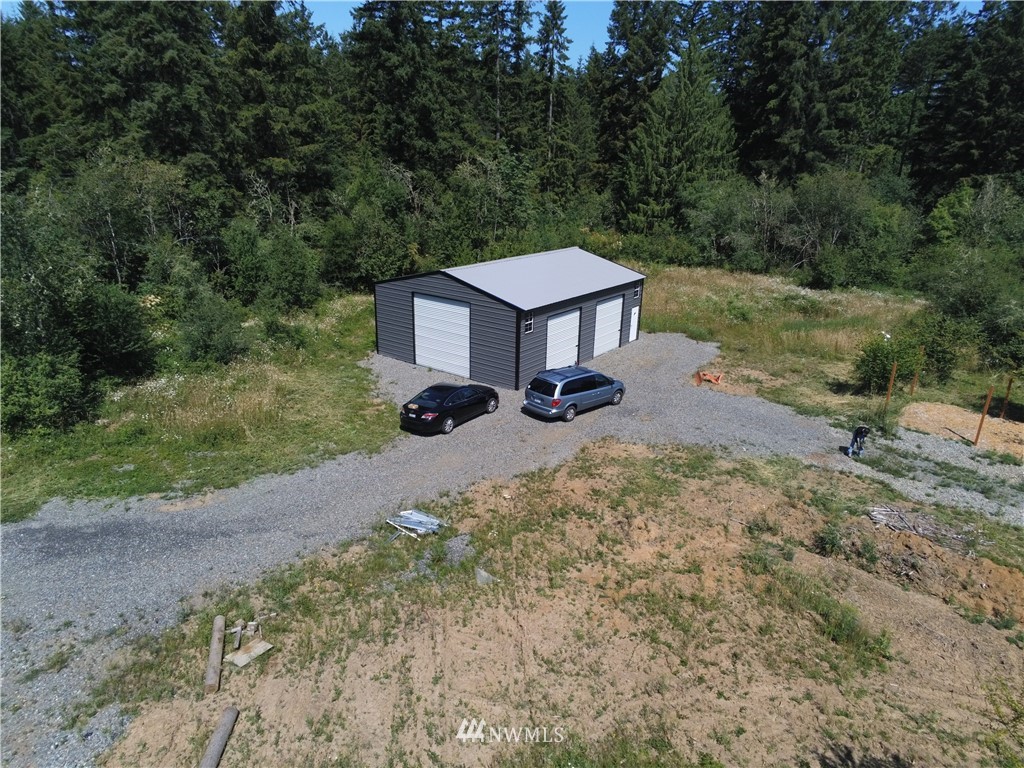 768 Logan Hill Road Chehalis, WA 98532 - Photo 23 of 35 an aerial view of a house with yard