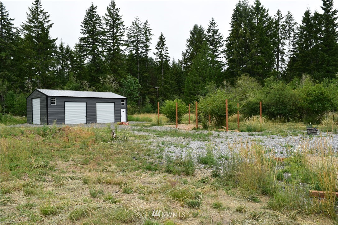768 Logan Hill Road Chehalis, WA 98532 - Photo 7 of 35 a house view with a outdoor space