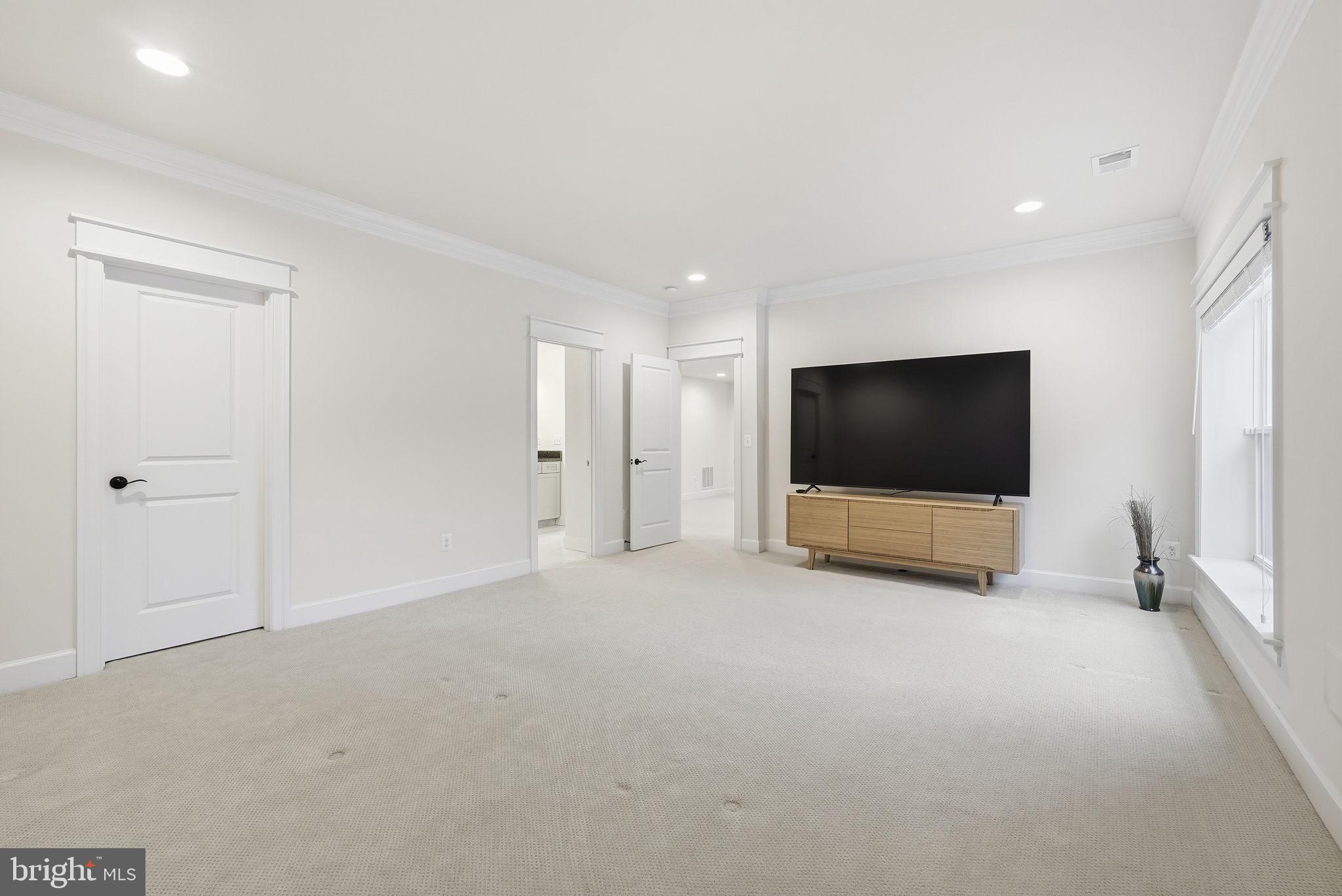 2867 Hill Road Vienna, VA 22181 - Photo 64 of 70