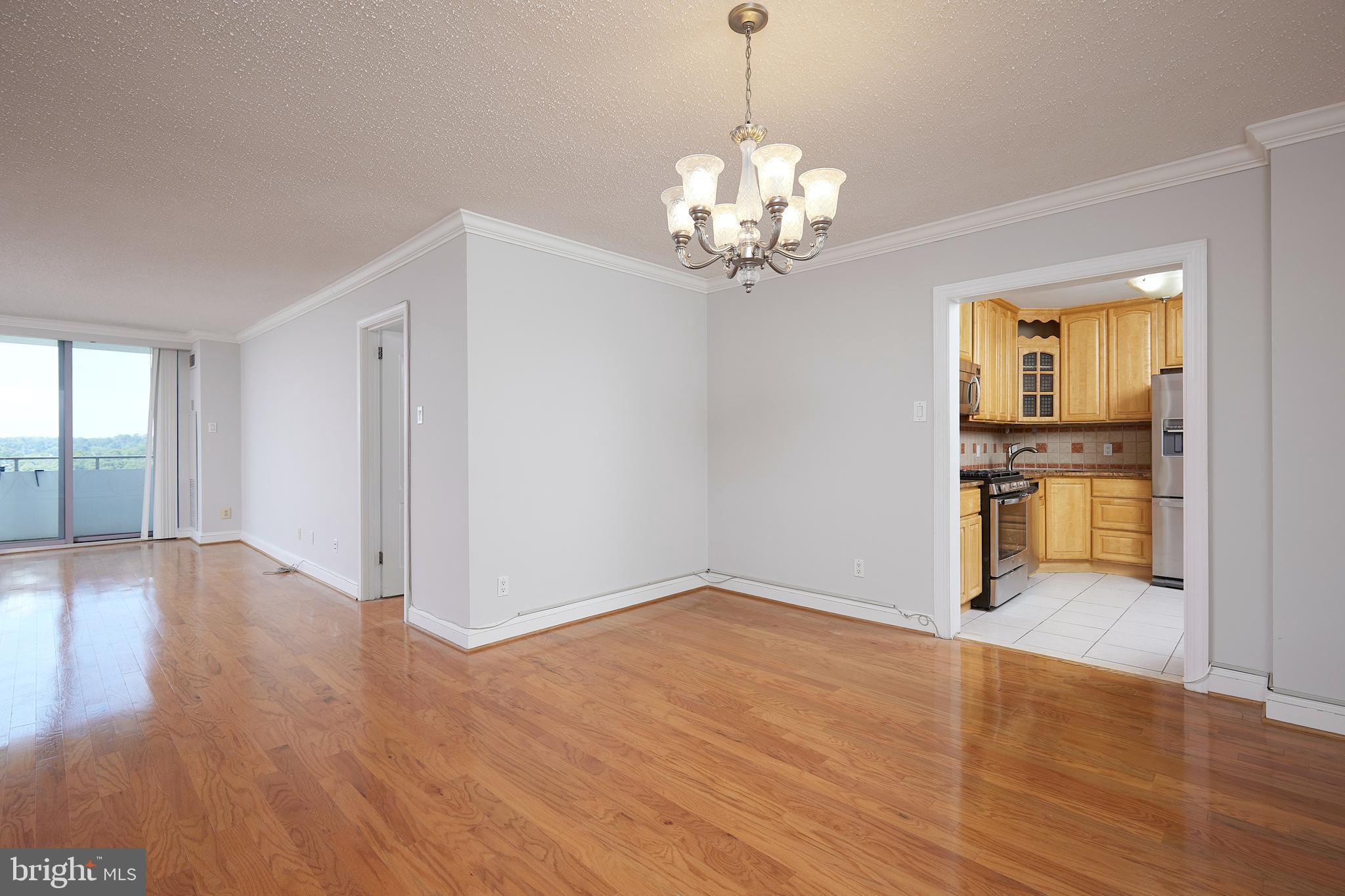 5101 River Road, Unit 1705 Bethesda, MD 20816 - Photo 12 of 33 Dining Room