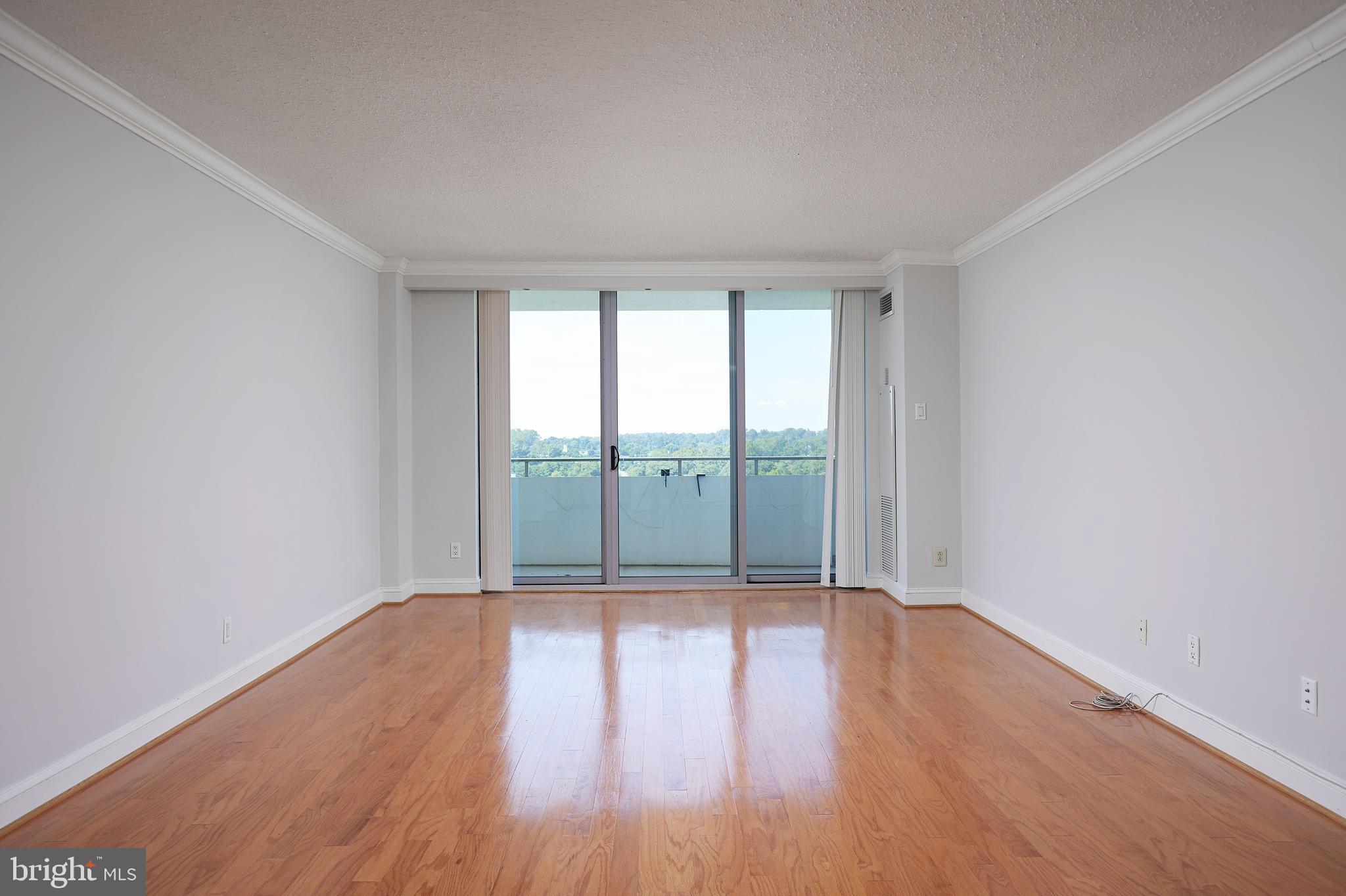 5101 River Road, Unit 1705 Bethesda, MD 20816 - Photo 15 of 33 Living Room