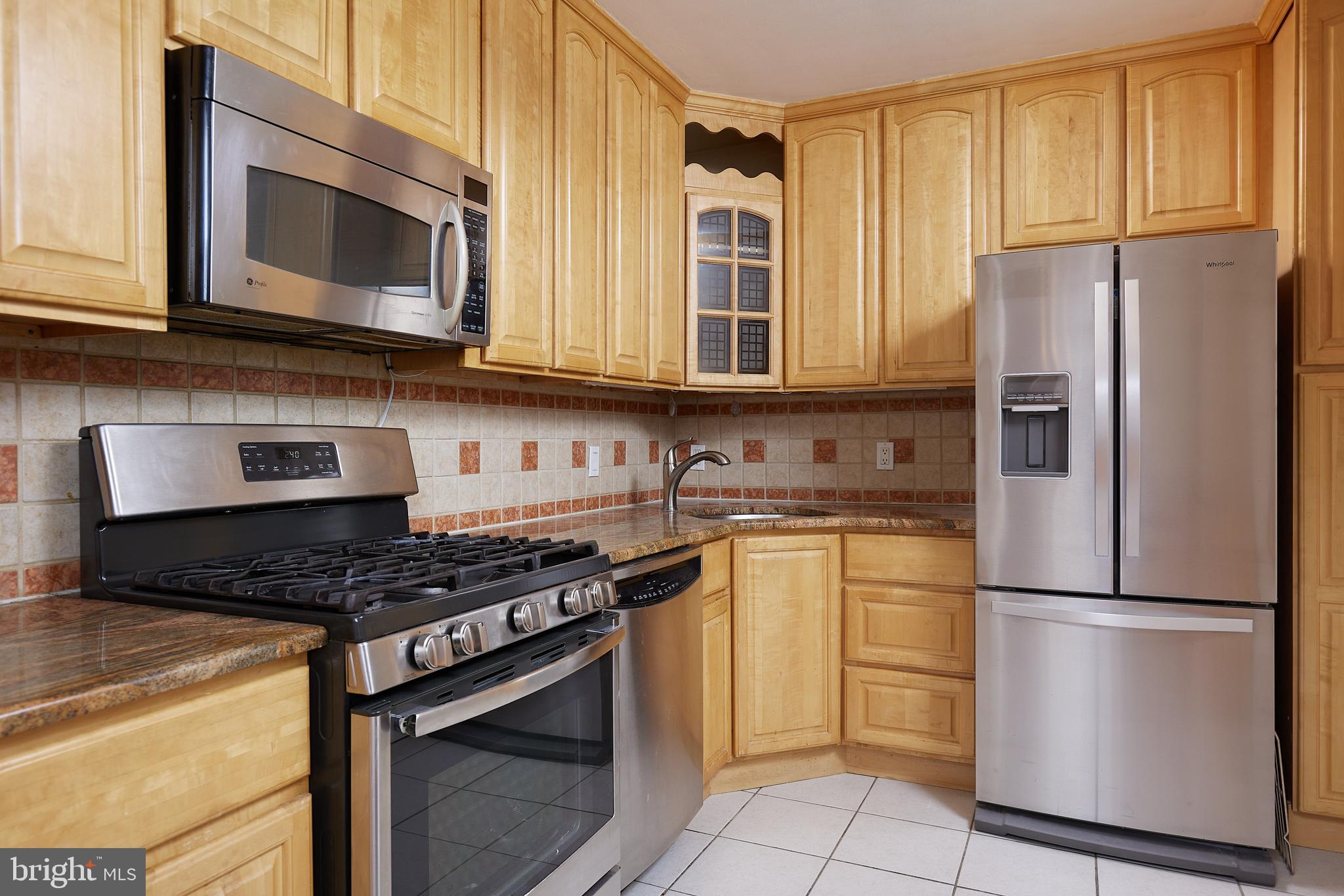 5101 River Road, Unit 1705 Bethesda, MD 20816 - Photo 18 of 33