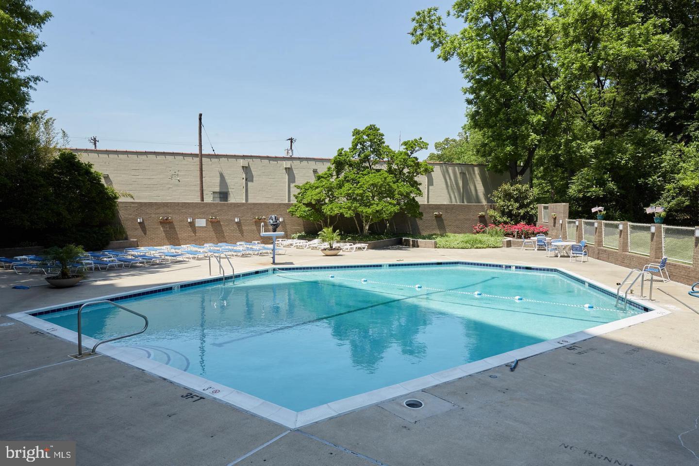 5101 River Road, Unit 1705 Bethesda, MD 20816 - Photo 30 of 33 Pool