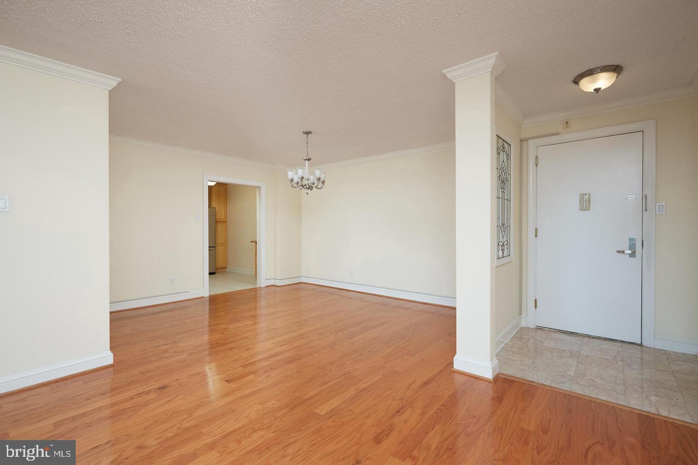 5101 River Road, Unit 1705 Bethesda, MD 20816 - Photo 5 of 33 Dining Rooom