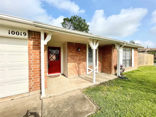 $1,795 | 10019 Richtown Lane, Sugar Land, TX 77498