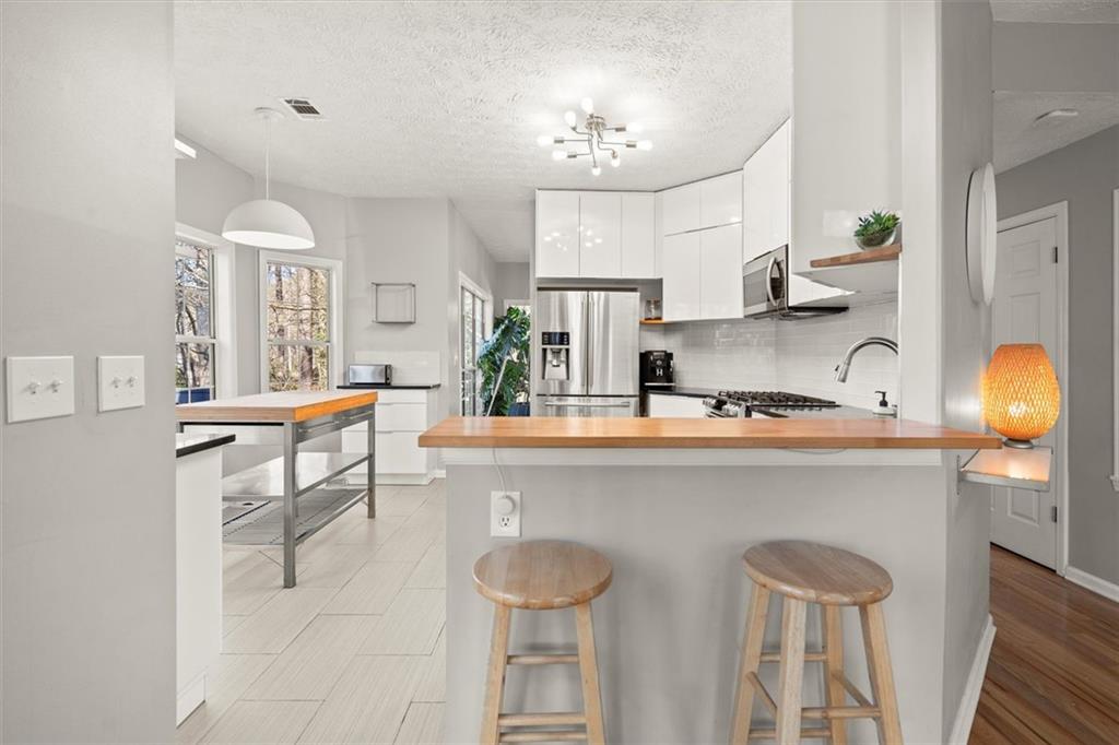 350 Riversong Way Alpharetta, GA 30022 - Photo 18 of 48