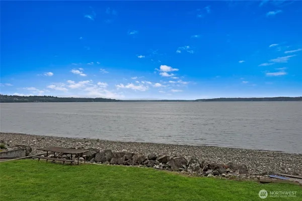 $525,000 | 26409 7th Avenue South, Des Moines, WA 98198