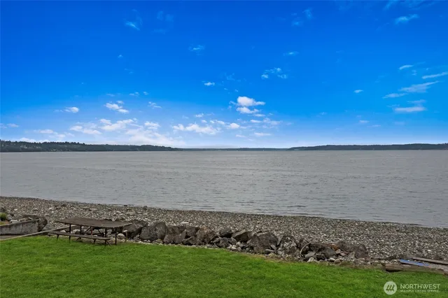 $525,000 | 26409 7th Avenue South, Des Moines, WA 98198