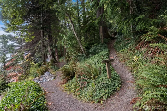 $525,000 | 26409 7th Avenue South, Des Moines, WA 98198