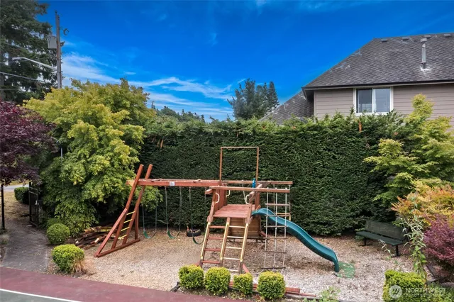 $525,000 | 26409 7th Avenue South, Des Moines, WA 98198