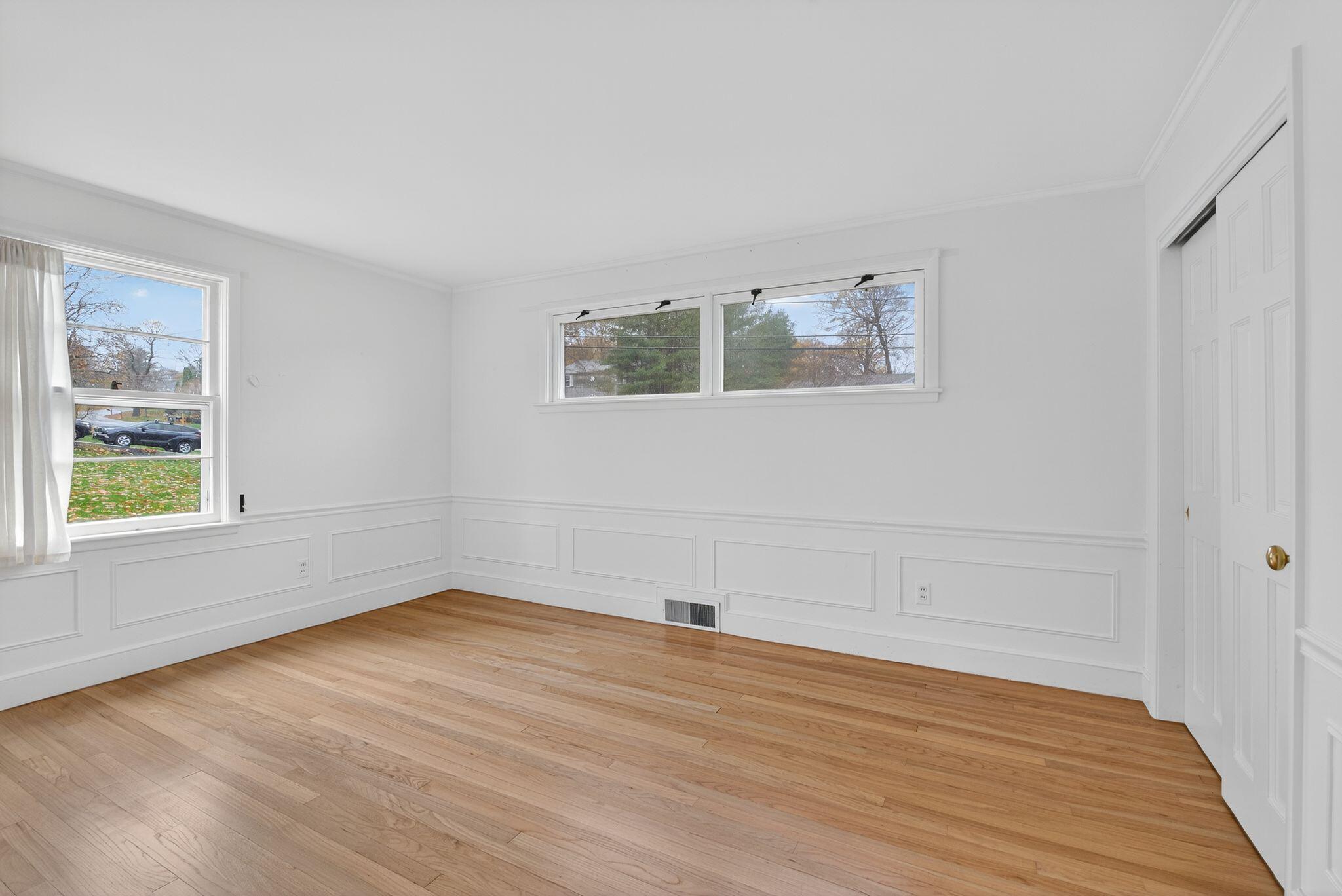 7 Wabun Road Cape Elizabeth, ME 04107 - Photo 11 of 26 Bedroom 2