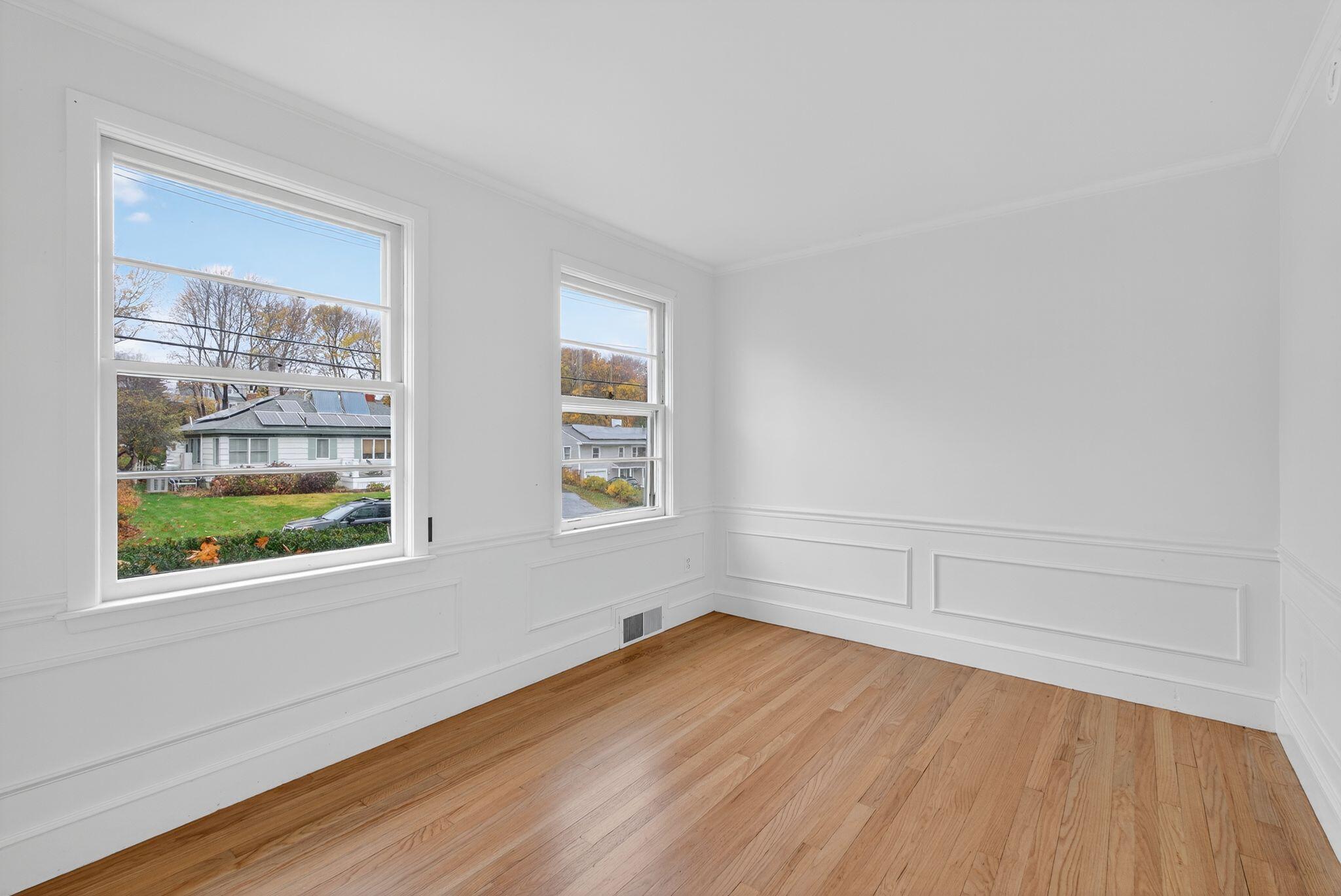 7 Wabun Road Cape Elizabeth, ME 04107 - Photo 12 of 26 Bedroom 3