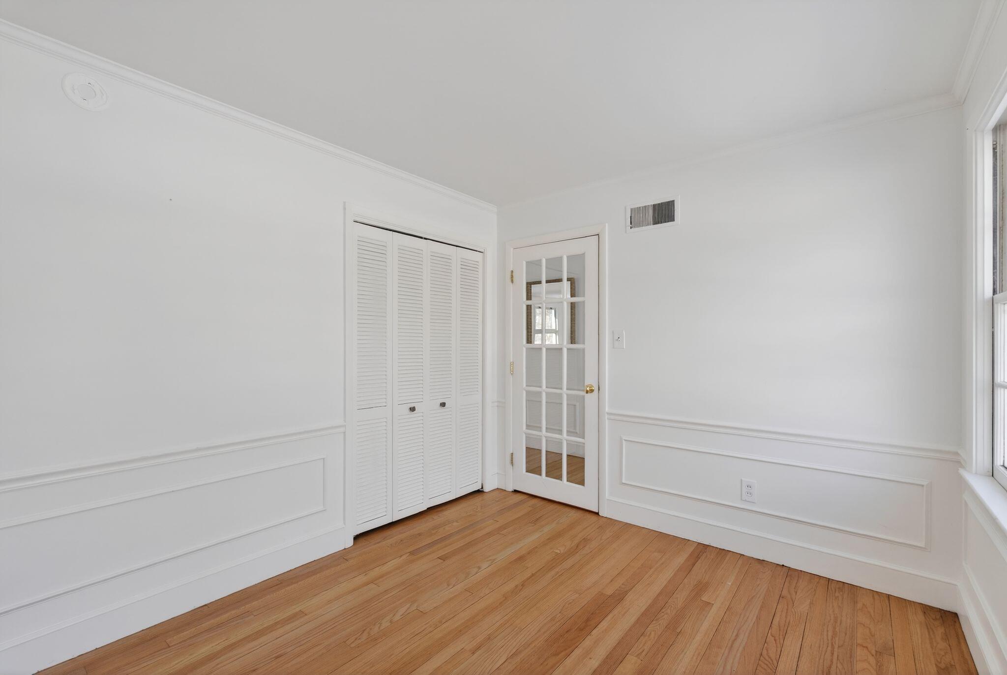 7 Wabun Road Cape Elizabeth, ME 04107 - Photo 13 of 33 Bedroom 1 / Office