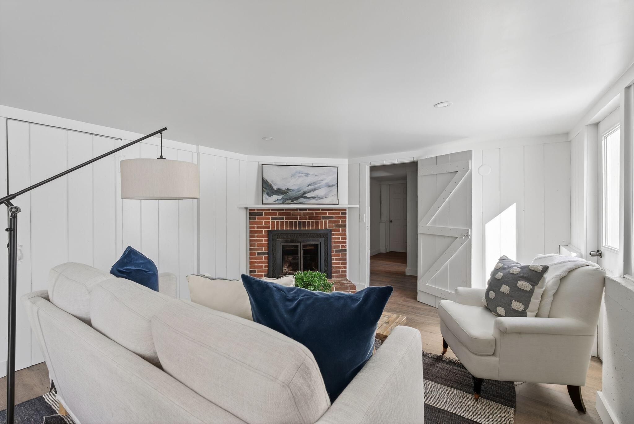 7 Wabun Road Cape Elizabeth, ME 04107 - Photo 22 of 33 Lower level living room