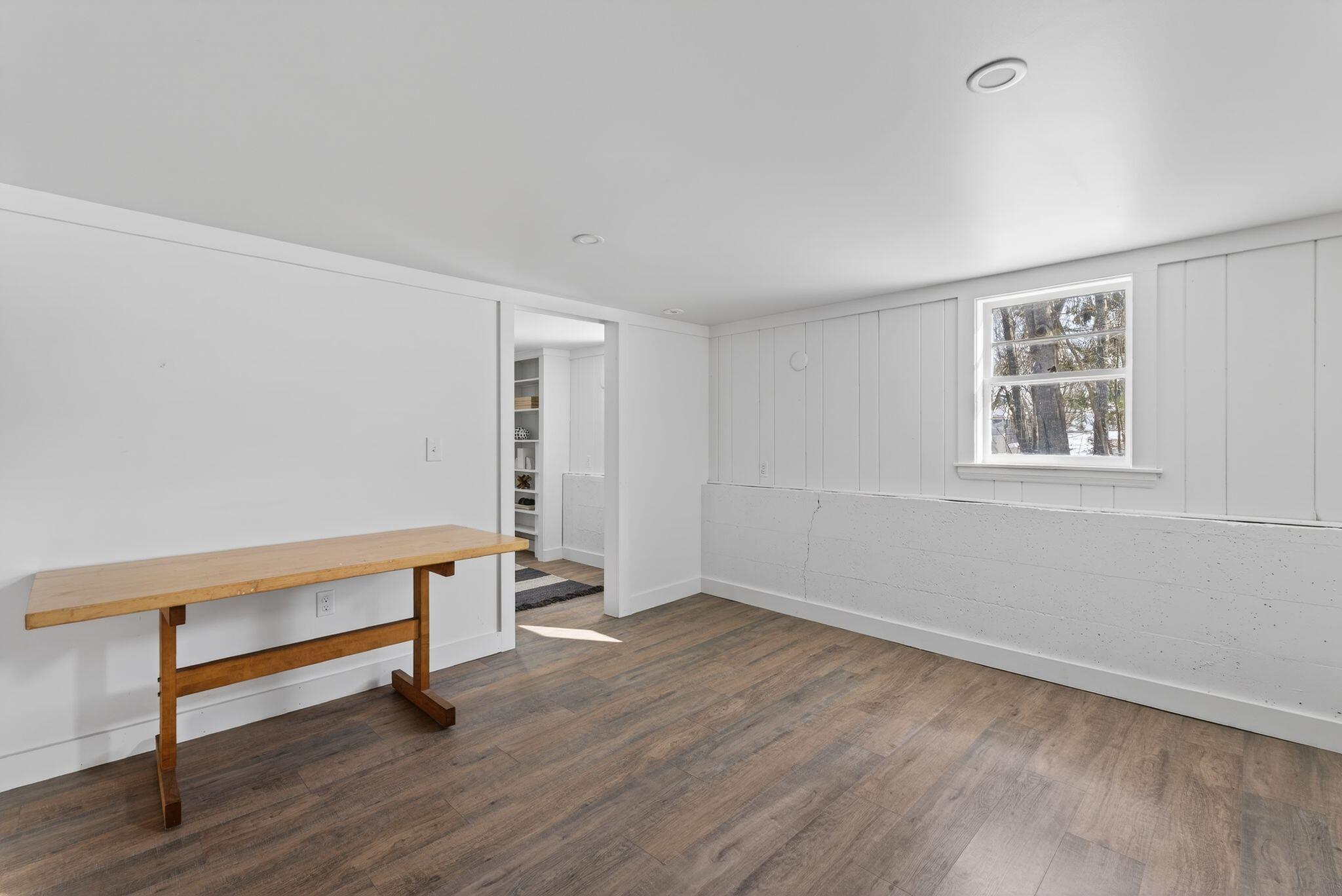 7 Wabun Road Cape Elizabeth, ME 04107 - Photo 24 of 33 Lower level office/den/bonus room