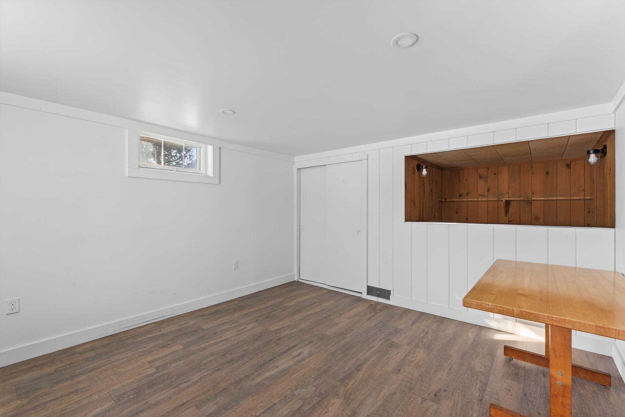 7 Wabun Road Cape Elizabeth, ME 04107 - Photo 25 of 33 Lower level office/den/bonus room