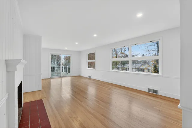 $850,000 | 7 Wabun Road, Cape Elizabeth, ME 04107