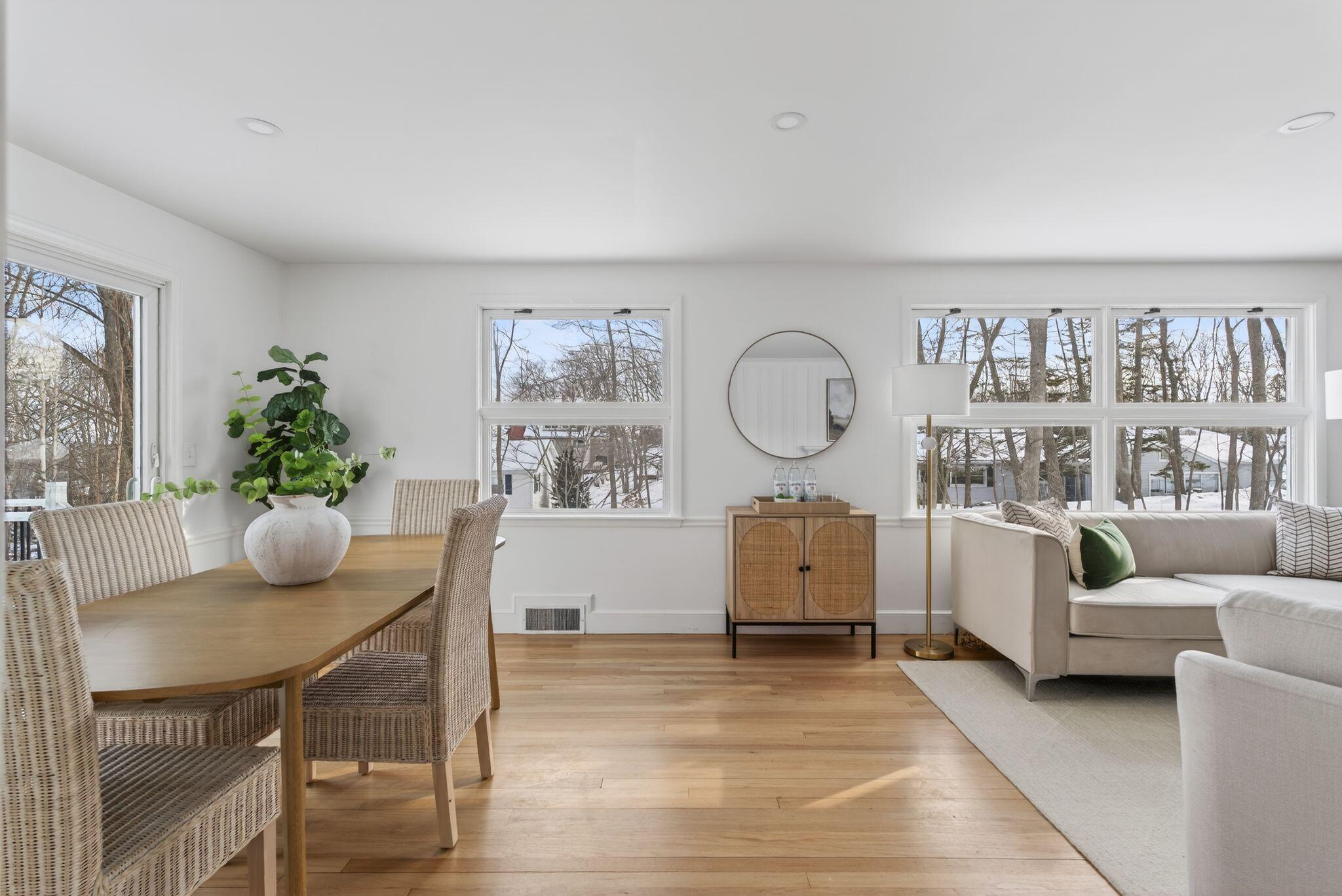 7 Wabun Road Cape Elizabeth, ME 04107 - Photo 4 of 33 Open Concept