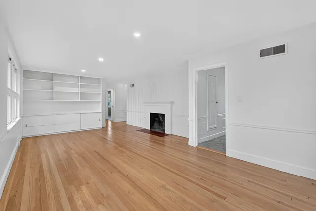 $850,000 | 7 Wabun Road, Cape Elizabeth, ME 04107