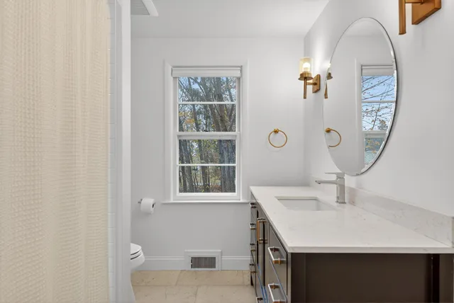 $850,000 | 7 Wabun Road, Cape Elizabeth, ME 04107